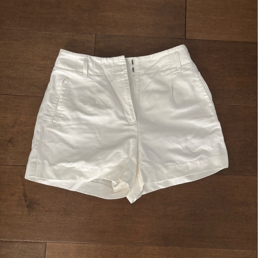 LOFT Women's Cream Shorts